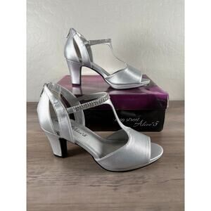 Easy Street Alive 5 Silver Satin Flash Silver Heels Pump Women's Size 9 Wide New